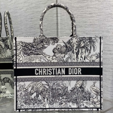 Christian Dior Shopping Bags